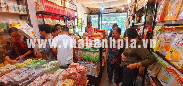 cửa hàng đặc sản miền tây ở sài gòn